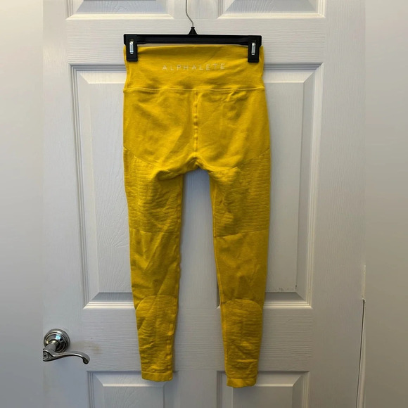 ! Alphalete Revival R6 Yellow Fitted Stretchy Leggings Women Size M - Picture 2 of 5